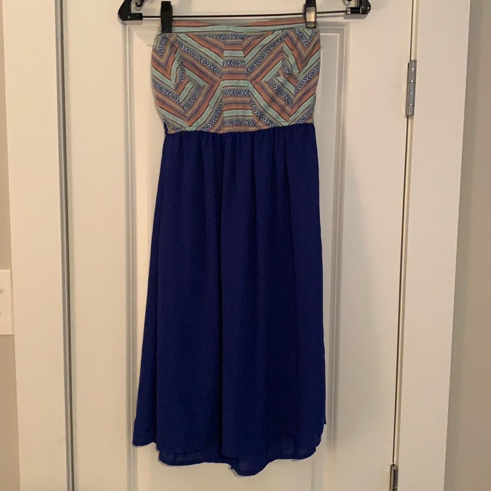 Blue strapless dress